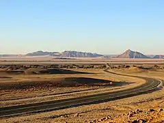 Point de vue sur le désert du Namib sur la D826 en direction de Sossusvlei.