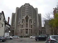 La Robarts Library sert pour la prison de Los Angeles