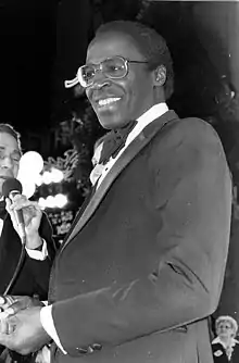 Robert Guillaume, Primetime Emmy Award du meilleur acteur dans une série télévisée comique en 1985 pour son rôle dans Benson (en).