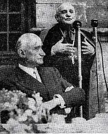Robert Schuman et Mgr Roncalli, nonce apostolique, en 1950.