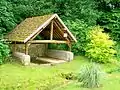 Le lavoir de Fosse, largement reconstruit en 1995, route du Marais.