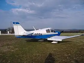 Avion sur l'aérodrome de Juvancourt.