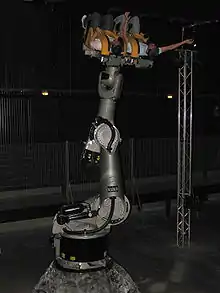 Robocoaster, robot industriel pour le transport des passagers.