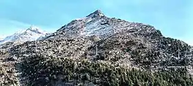 Vue du rocher Rénod depuis l'Arcelin à Orelle.