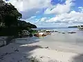 Rochers au nord de la baie de Saracen.