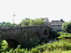 Le pont vu depuis l'aval.