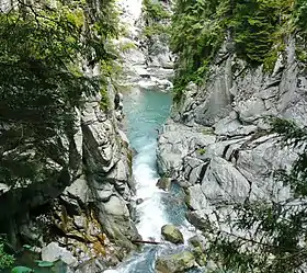 Vue du fond des gorges.