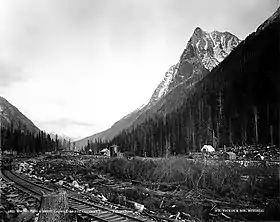 Mont Macdonald vu du col Rogers en 1887