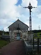 Chapelle dans le cimetière.