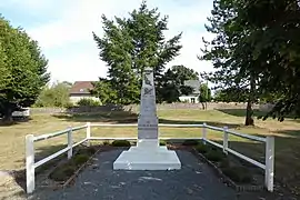 Le monument aux morts.