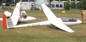 LS-1f, modèle très proche du planeur utilisé par Yoko au début de l'histoire.