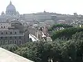 Vue du Castel Sant'Angelo à l'arrière du Palazzo Pio et du Passetto di Borgo.