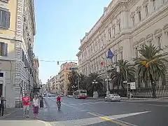 Le palais, vu de la Via Nazionale