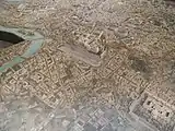 Les aqueducs dans Rome sur la maquette d'Italo Gismondi : en haut à droite, l'Aqua Claudia atteint le Palatin, en bas au milieu, l'Aqua Appia se dirige vers l'Aventin.