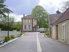 L'ancienne gare de Ronquerolles, rue Henri-Ayrald.