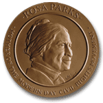 Photographie de la médaille d'or du Congrès de Rosa Parks.