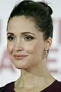 Rose Byrne interprète Moira MacTaggert