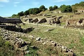 Vestiges de fortifications de la cité-état de Rosselle,,,.