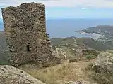 Le château et, en contrebas, le village d'El Port de la Selva.