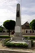 Le monument aux morts en 2008.