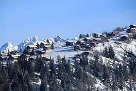 Vue aérienne de la station.