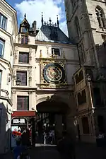 Gros-Horloge et fontaine