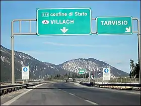 La route européenne 55 au niveau de Tarvisio en Italie, près de la frontière autrichienne.