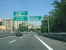 Autoroute E80 près de Gênes en Italie.
