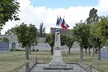 Monument aux morts.