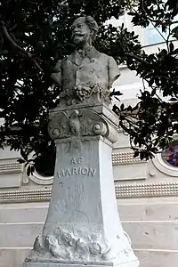 Monument à Antoine-Fortuné Marion (1903), Marseille, palais Longchamp.