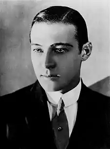 Rudolph Valentino a joué Ramon Laredo dans Morane le marin.