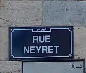 Voir la plaque.