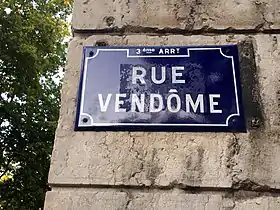 Voir la plaque.