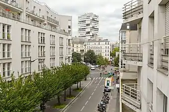 Rue de Rambouillet (partie nord), vue depuis la Promenade plantée.