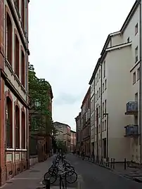 La rue de la Chaîne vue depuis la place des Tiercerettes.