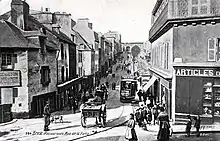 La rue de la Porte, avant l'agrandissement de la Porte du Conquet