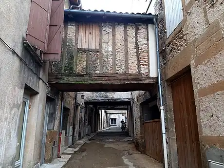 Passages couverts à colombage de la rue des Arceaux