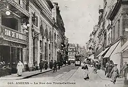La rue des Trois-Cailloux vers 1907.