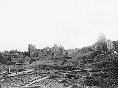 Ruine de l'église en 1916