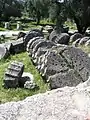 Restitution de colonnes abattues, Olympie, Grèce.