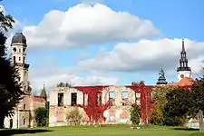 2013 les ruines du château de Groß-Strehlitz/Strzelce Opolskie du comte Mortimer von Tschirschky (1844-1908).