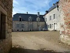 Cour du château.