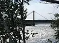 Vue sur la rivière Rupert et le pont de la Route de la Baie James enjambant la rivière.