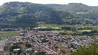 Le village et les sommets du Fort et du Bambois.