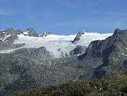 Le glacier vu du nord-ouest.