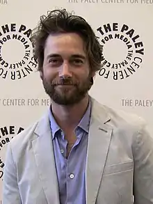 Ryan Eggold interprète Ryan Matthews