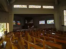 Intérieur de Notre-Dame-des-Bruyères.