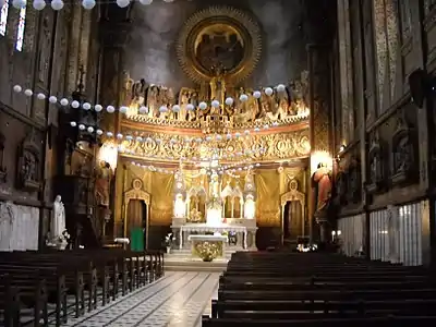 Chœur de la basilique de l'Immaculée-Conception de Sées.