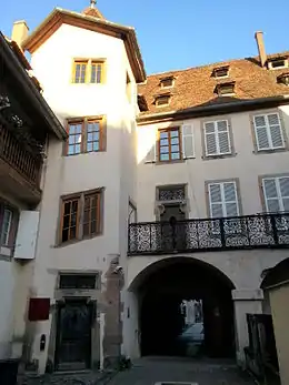 Ancien hôtel de Saint-Lôfaçades sur rue et sur cour, toiture