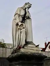 Sculpture sur la tombe Amoedo-Germain.